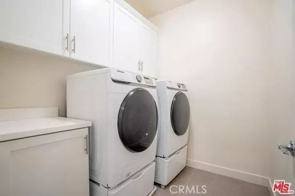 Fullerton, CA 92832,340 VIA AMOR PL