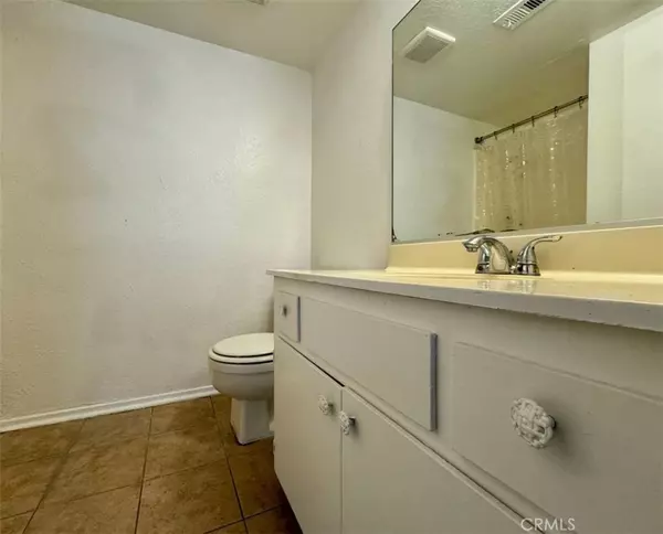 Alhambra, CA 91801,241 S Curtis AVE #E