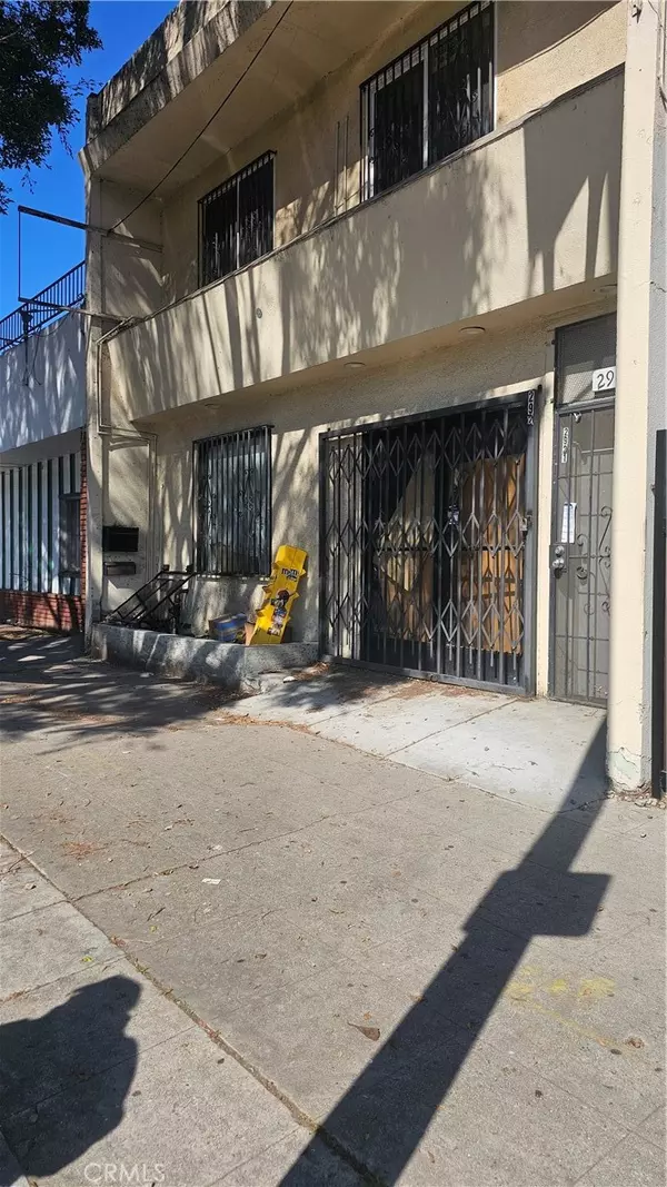 Los Angeles, CA 90043,2921 FLORENCE