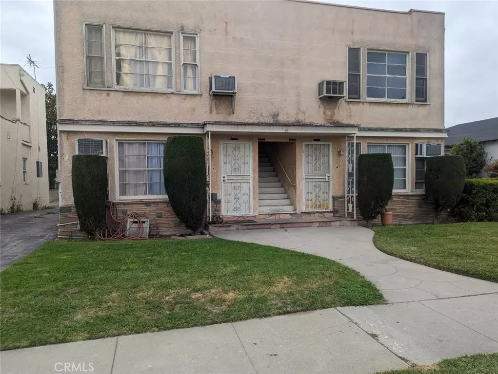 Lynwood, CA 90262,3136 Flower st
