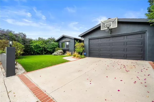 Sherman Oaks, CA 91401,5732 Tyrone