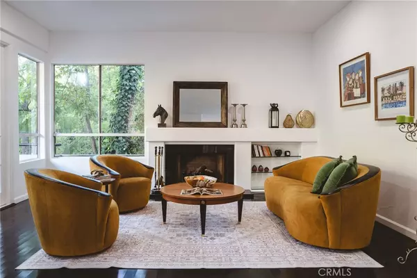 Los Angeles, CA 90077,1833 Roscomare RD