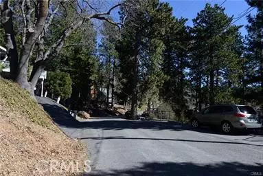 Running Springs, CA 92382,2458 Spring Oak