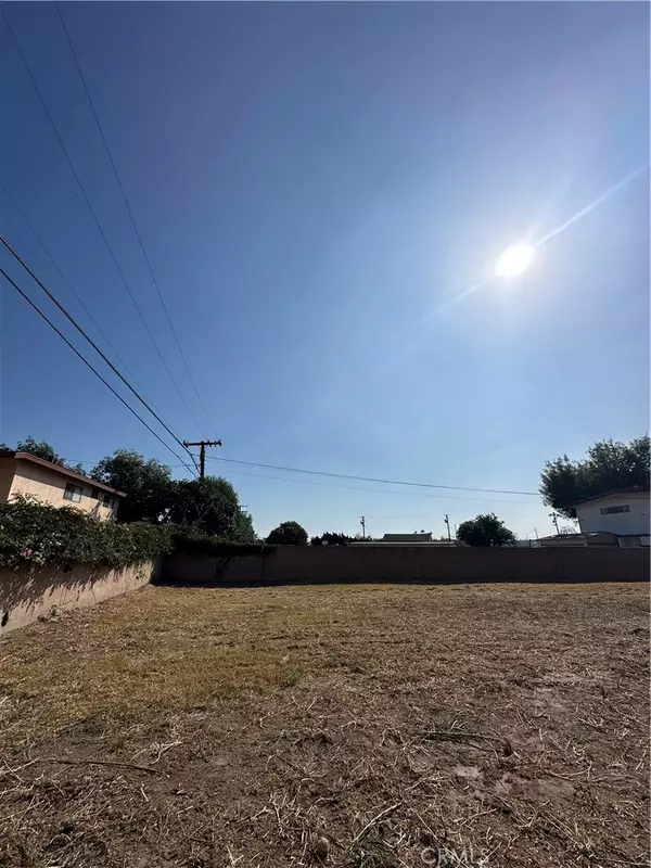 Norwalk, CA 90650,12700 Woods AVE