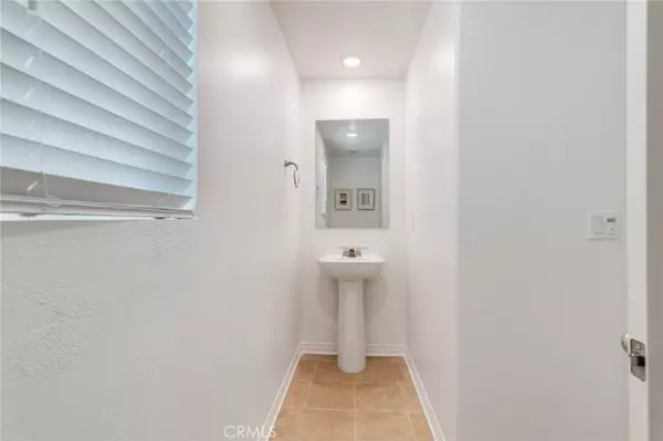 Riverside, CA 92507,20046 Red Rock AVE