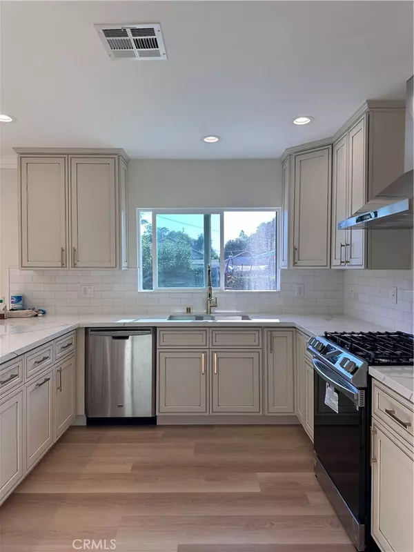 Pomona, CA 91766,565 E 12th ST