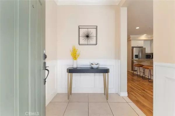 869 E Mountain WAY #D, Azusa, CA 91702