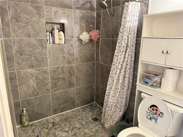 Monterey Park, CA 91755,527 S Orange