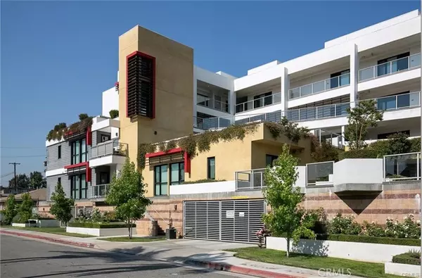 Alhambra, CA 91801,210 N Monterey #208