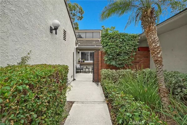 Irvine, CA 92612,4 Dogwood N