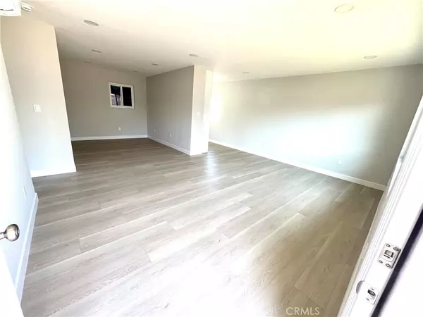 Glendora, CA 91740,411 E Lemon AVE