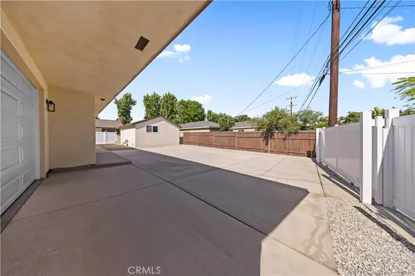 424 Roosevelt AVE, Pomona, CA 91767