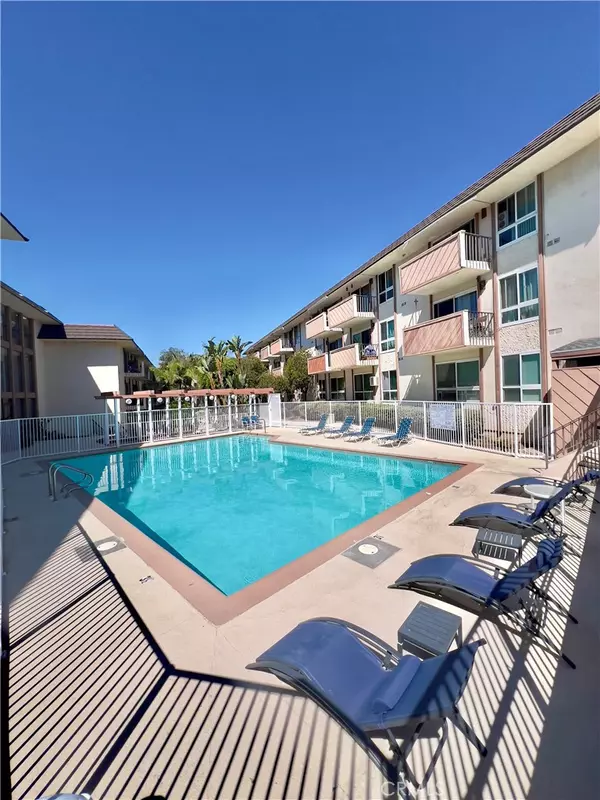Long Beach, CA 90804,5585 E Pacific Coast #152