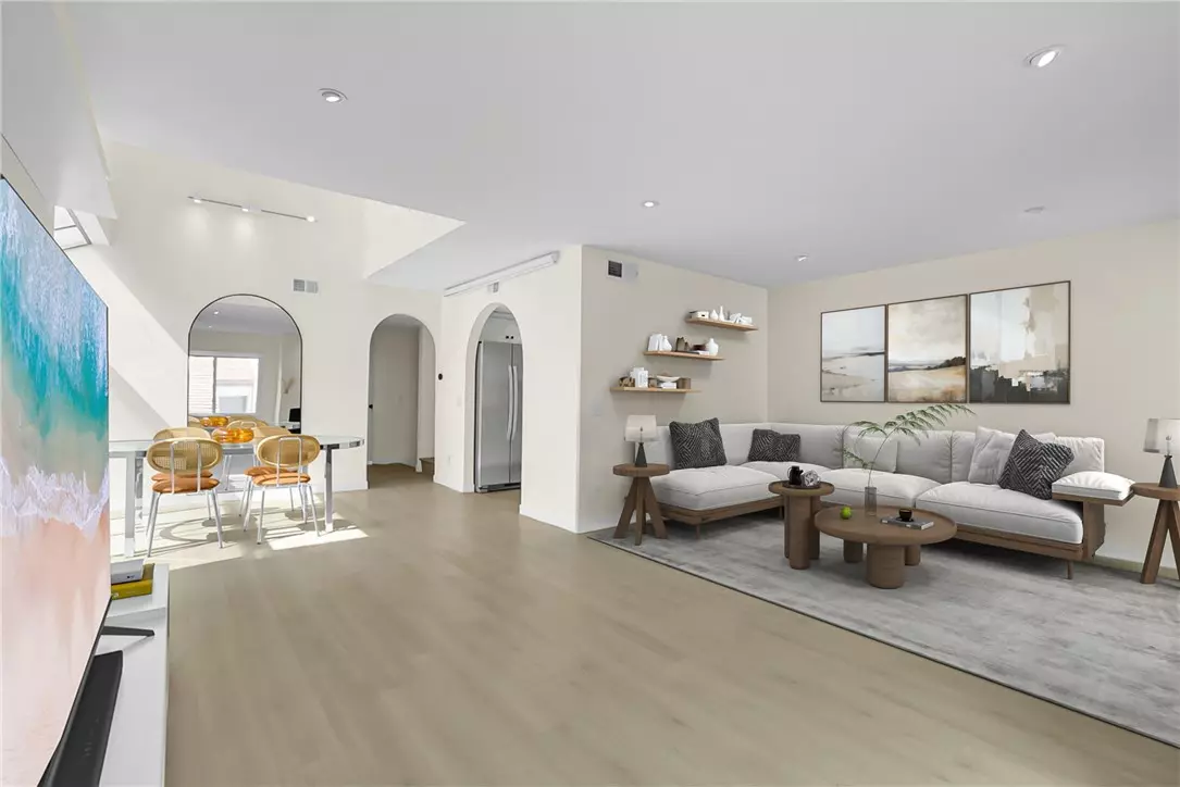 Covina, CA 91723,680 E Workman ST