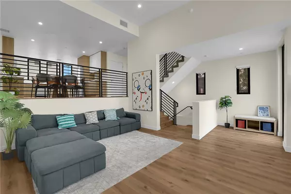 Arcadia, CA 91006,501 N Santa Anita #B