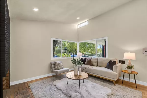 Pasadena, CA 91107,177 S Altadena DR