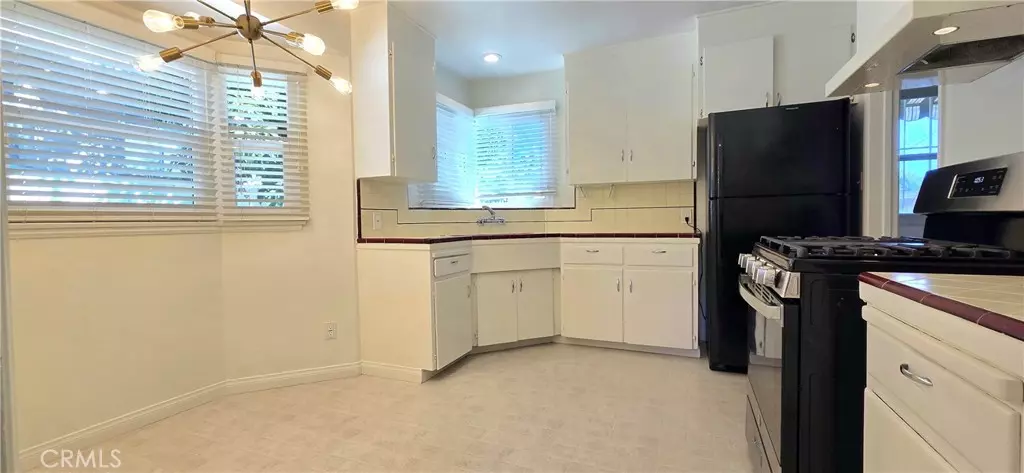 1230 N Altadena DR, Pasadena, CA 91107