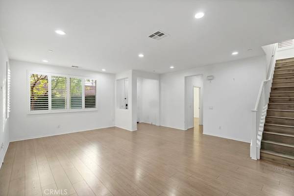 Temple City, CA 91780,12 Linden