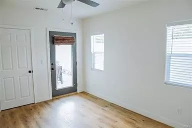 Altadena, CA 91001,595 1/2 VENTURA ST