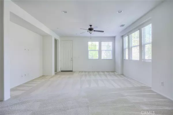 Fontana, CA 92336,16001 Chase Rd #53