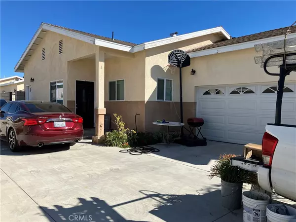 Fontana, CA 92336,17548 Court ST