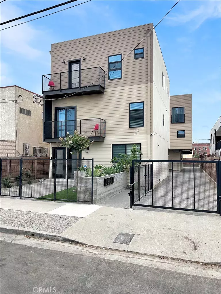 Los Angeles, CA 90026,2732 1/2 Council ST