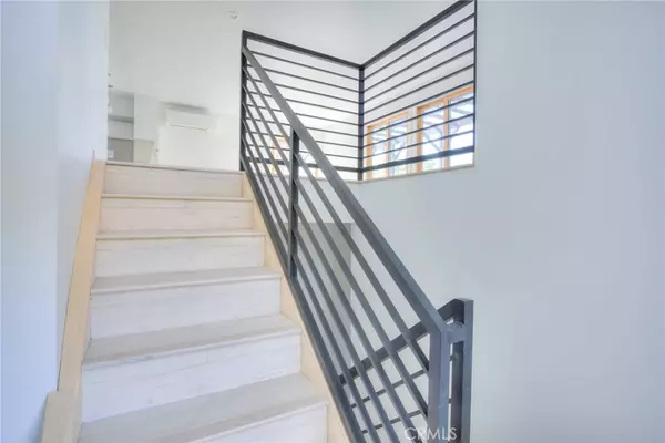 Pasadena, CA 91105,470 Sycamore Gln