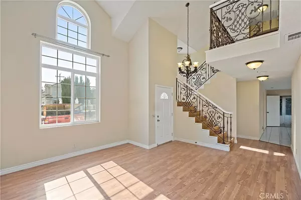 El Monte, CA 91732,12141 Emery