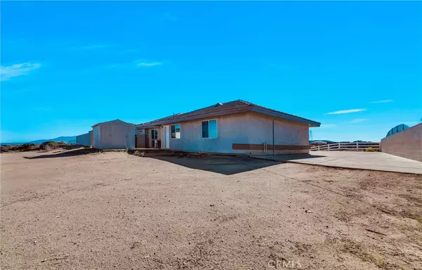 Oak Hills, CA 92344,10180 Buffalo RD