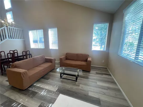 Riverside, CA 92507,1434 Haddington DR