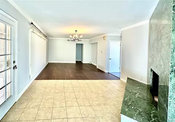 North Hollywood, CA 91605,12040 Stagg ST