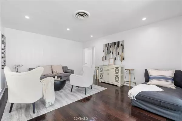 Reseda, CA 91335,8131 Garden Grove