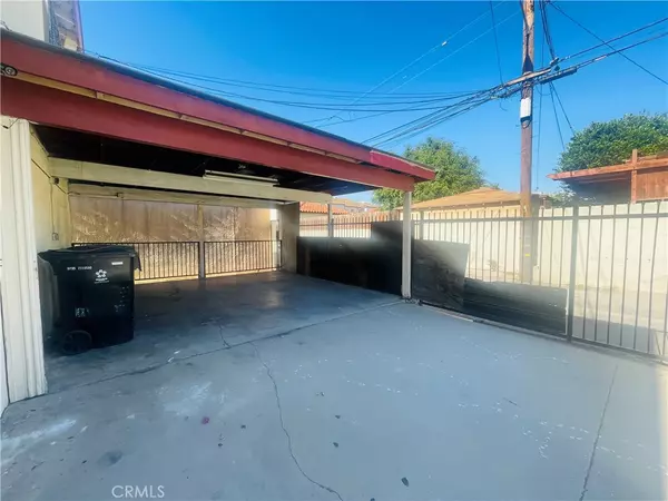 East Los Angeles, CA 90022,5609 56115613 E Beverly BLVD #3