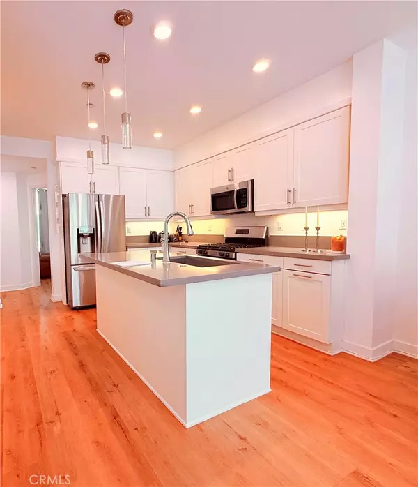 Azusa, CA 91702,479 Marc #E