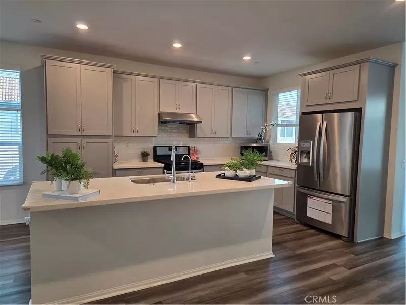 1530 W Cameron, West Covina, CA 91790