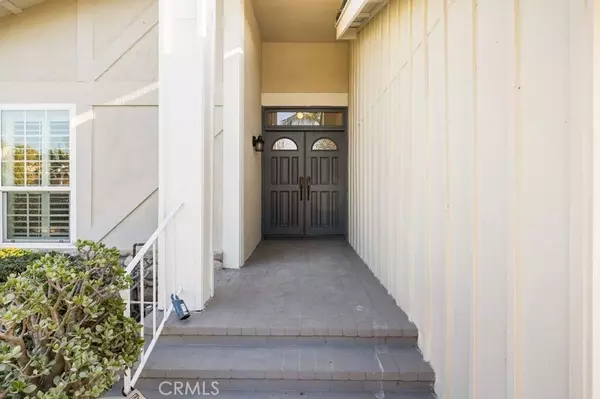 Lake Forest, CA 92630,22976 Broadleaf