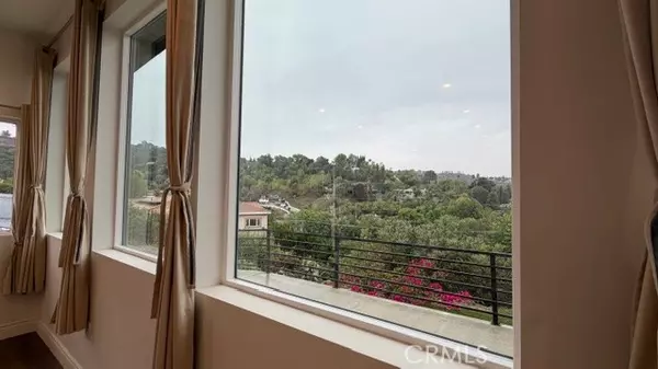 Covina, CA 91724,2560 S Buenos Aires DR #2