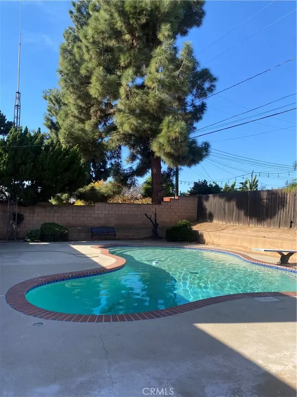 Covina, CA 91724,1651 E Retford St ST