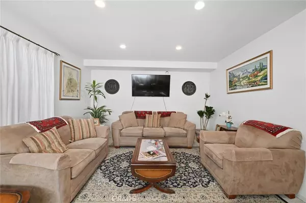 Mira Mesa, CA 92126,7857 Embry Point