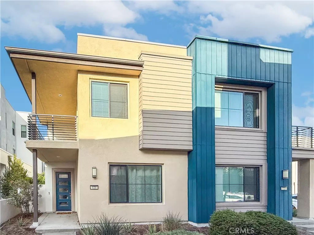 Irvine, CA 92618,121 Novel