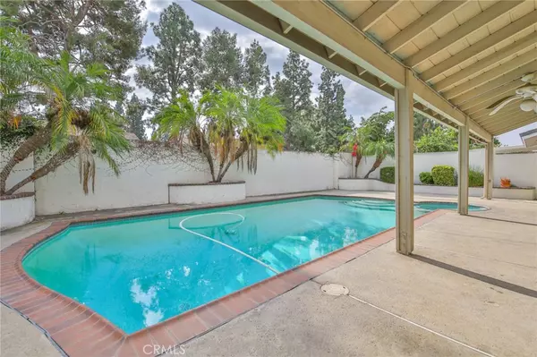 Cerritos, CA 90703,12536 Oakcreek