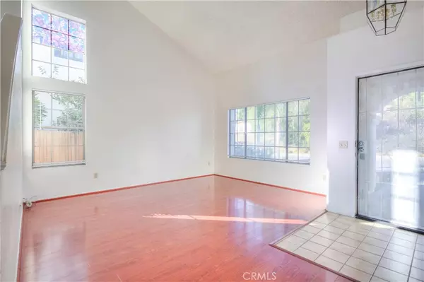 Moreno Valley, CA 92557,22355 Climbing Rose