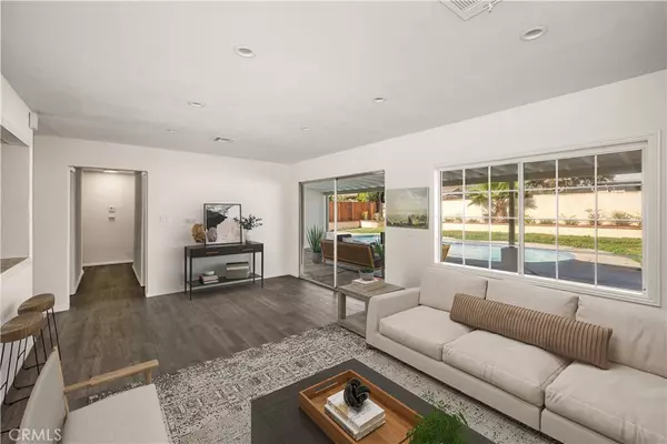 Azusa, CA 91702,18621 E Petunia ST