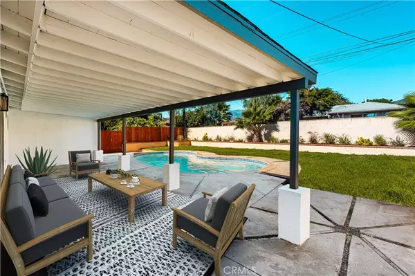 Azusa, CA 91702,18621 E Petunia ST