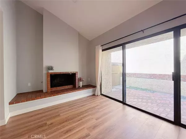 Monrovia, CA 91006,239 LINWOOD AVE #E