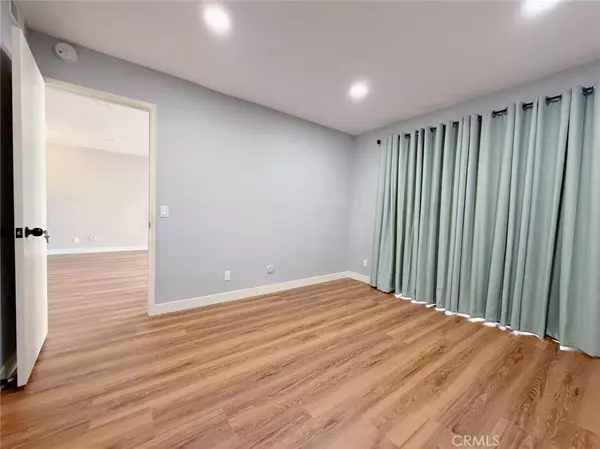 Monrovia, CA 91006,239 LINWOOD AVE #E