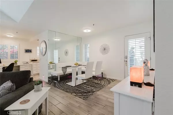 Palm Springs, CA 92264,2700 #37 Lawrence Crossley