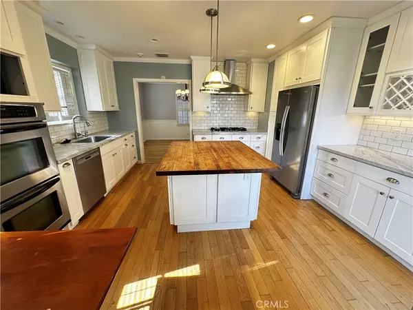 San Marino, CA 91108,1954 Endicott RD