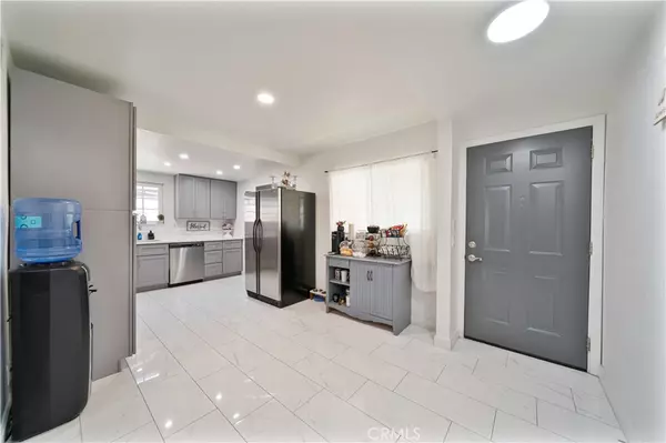 Upland, CA 91786,371 S Alexander AVE