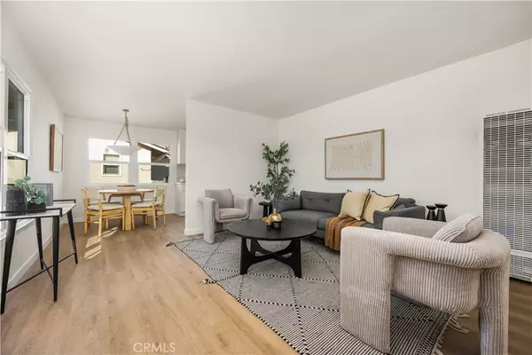 Lakewood, CA 90715,21416 Rossford AVE